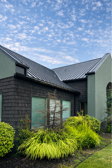 More Photos Of 370 NE Camano Dr, Camano Island Office For Lease