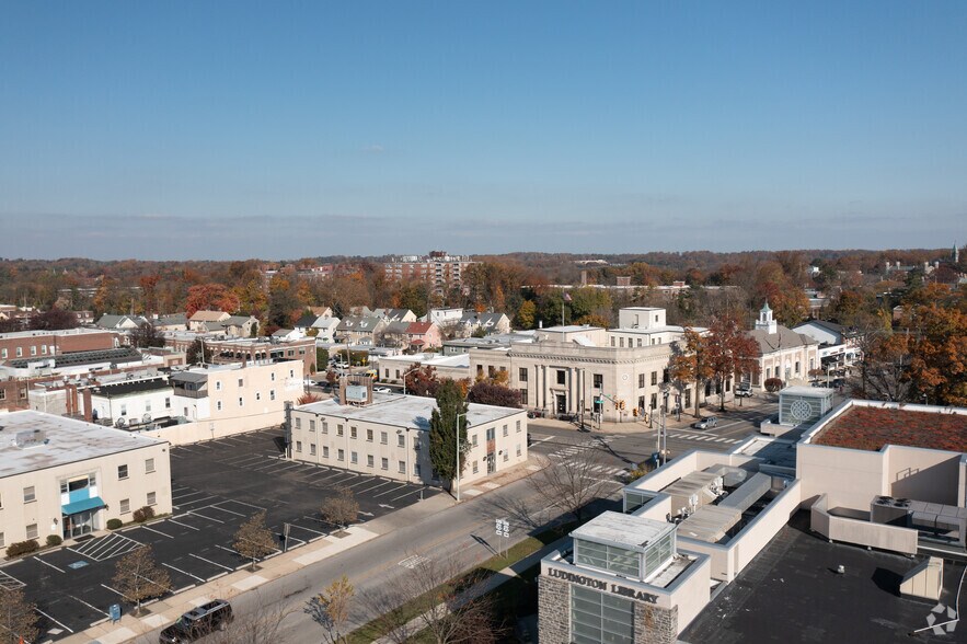 More Photos Of 801 W Lancaster Ave, Bryn Mawr Office For Sale