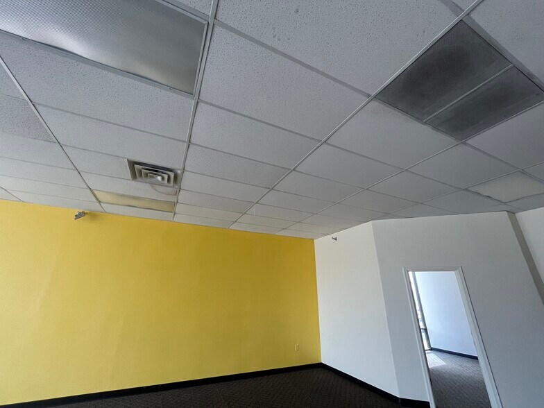 More Photos Of 2350 Miracle Mile Rd, Bullhead City Storefront Retail Office For Sale