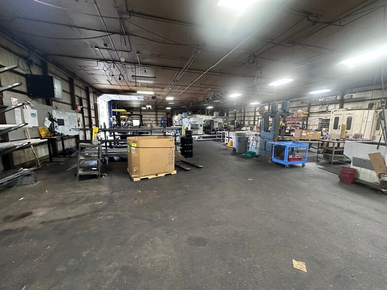 More Photos Of 13720 172nd Ave, Grand Haven Manufacturing For Lease
