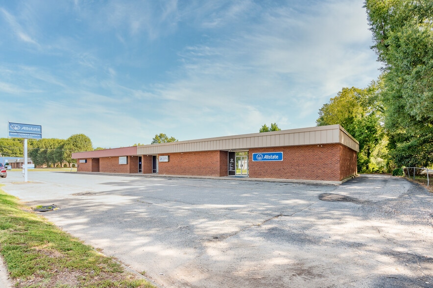 More Photos Of 1509-1525 Dale Earnhardt Blvd, Kannapolis Office For Sale