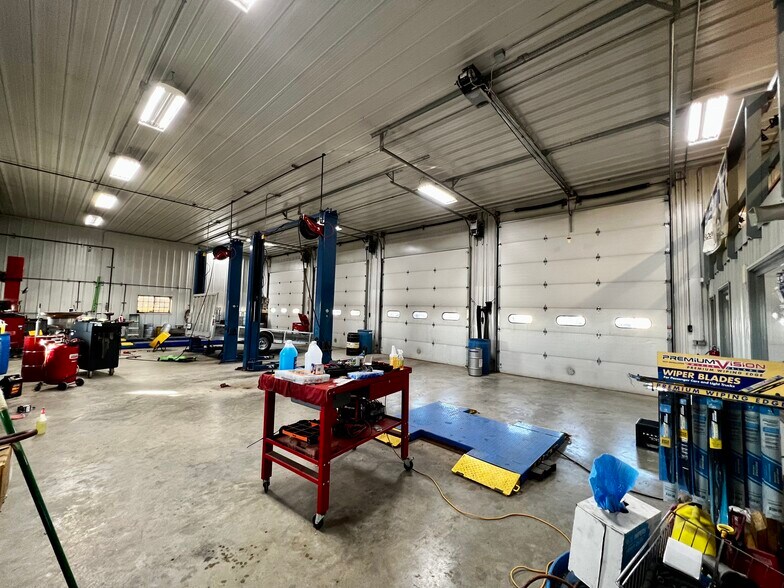 More Photos Of 1719 E Jackson St, Macomb Auto Dealership For Sale