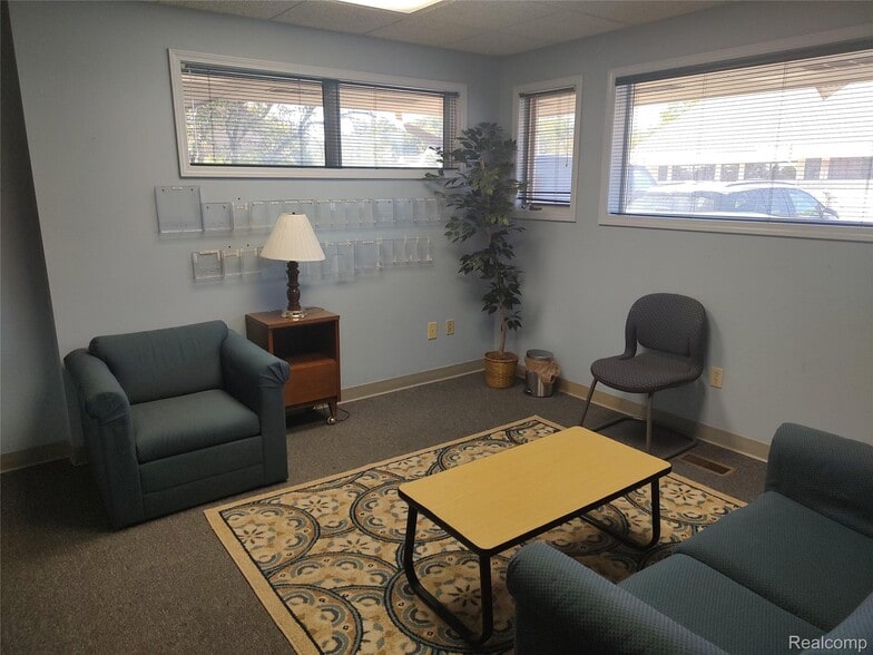 More Photos Of 5154 Miller Rd, Flint Medical For Sale