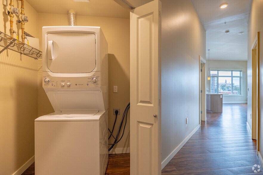 More Photos Of 954 E Union St, Seattle Apartments For Lease