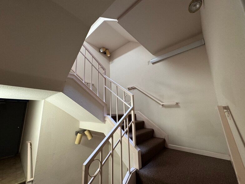 More Photos Of 2301-2323 Noriega St, San Francisco Medical For Sale