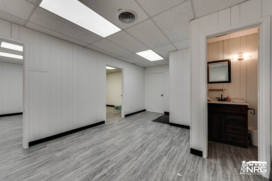 More Photos Of 13023 W County Road 123, Odessa Warehouse For Sale