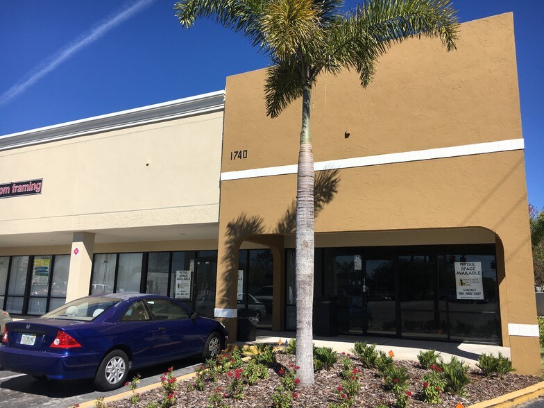 More Photos Of Semoran Blvd @ Semoran Blvd. (SR. 436) & Winter Wo, Winter Park Unknown For Lease