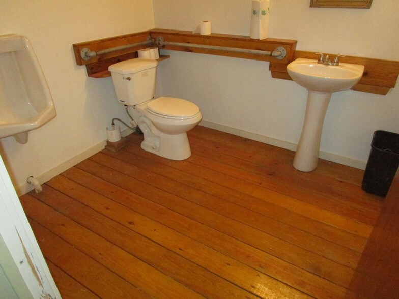 More Photos Of 3947 Route 899, Marienville Freestanding For Lease