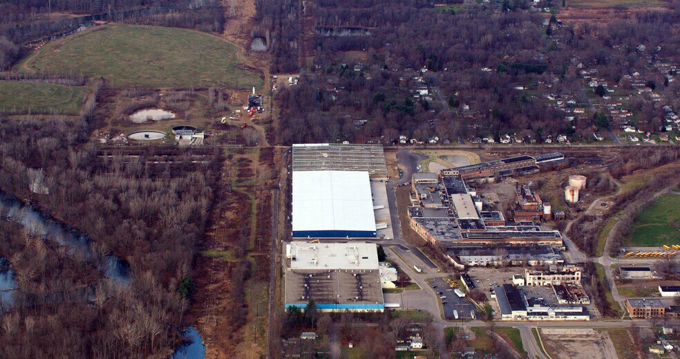 More Photos Of 100 Eunice Ave, Parchment Warehouse For Lease