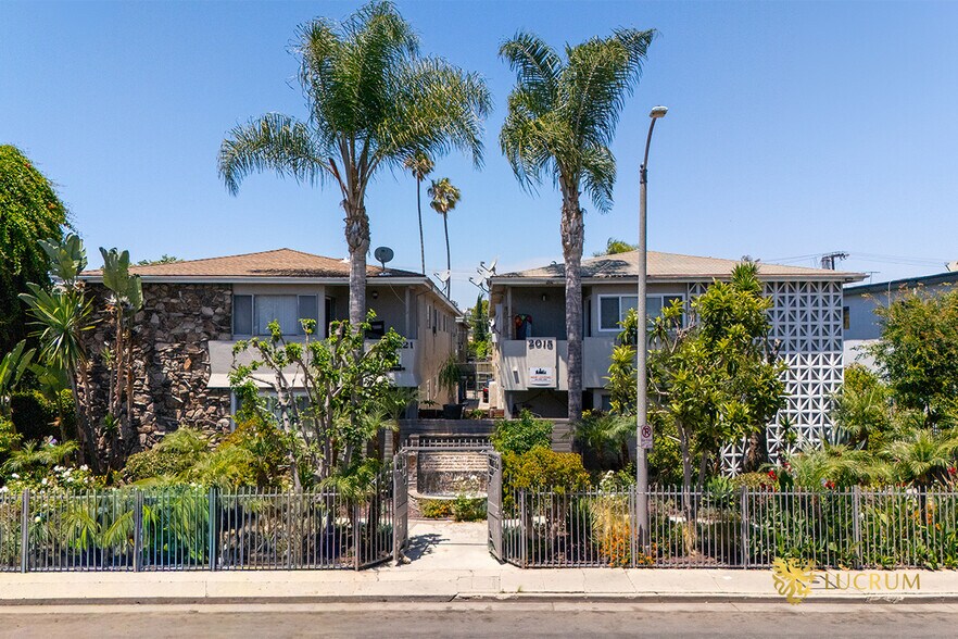 More Photos Of 2015-2021 Chariton St, Los Angeles Apartments For Sale