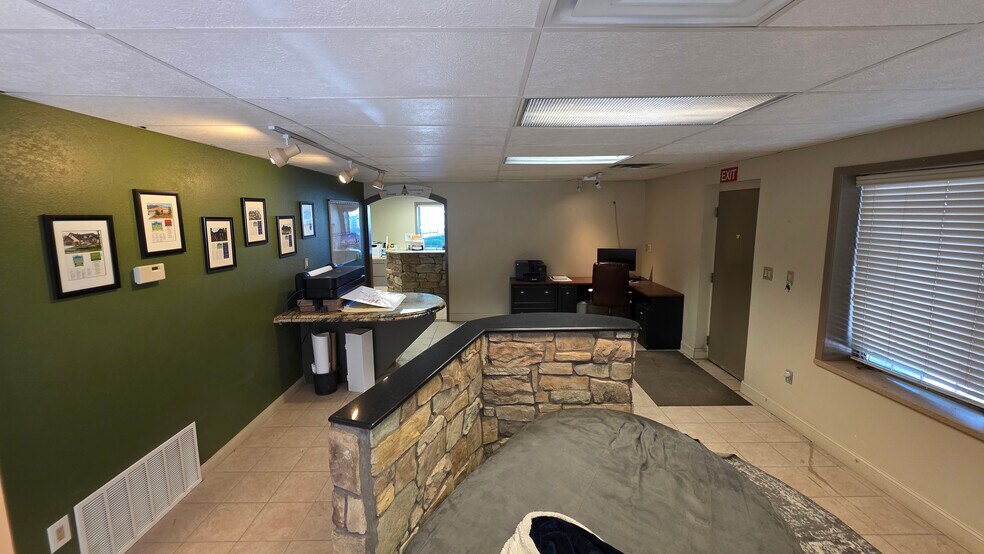 More Photos Of 69 Sunflower Rd, Colorado Springs Warehouse For Lease