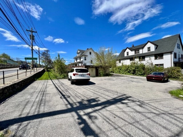 More Photos Of 578 Tarrytown Rd, White Plains Storefront Retail Office For Lease