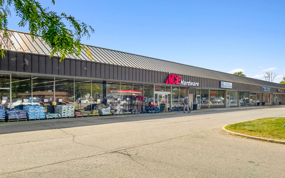 More Photos Of 513-531 W Main St, Milan Unknown For Lease