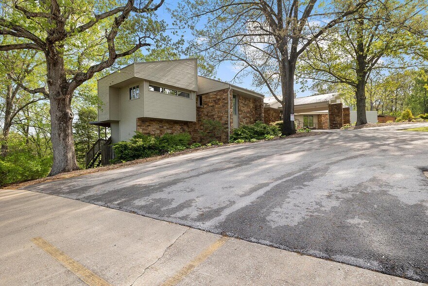 Primary Photo Of 381 W Guin Rd, Nixa Lodge Meeting Hall For Sale