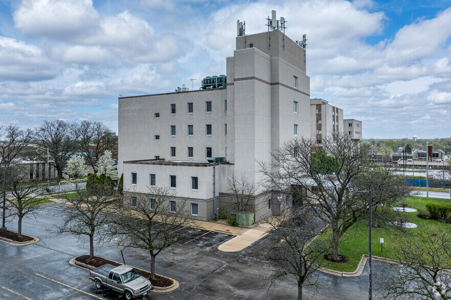 More Photos Of 2310 York St, Blue Island Medical For Sale