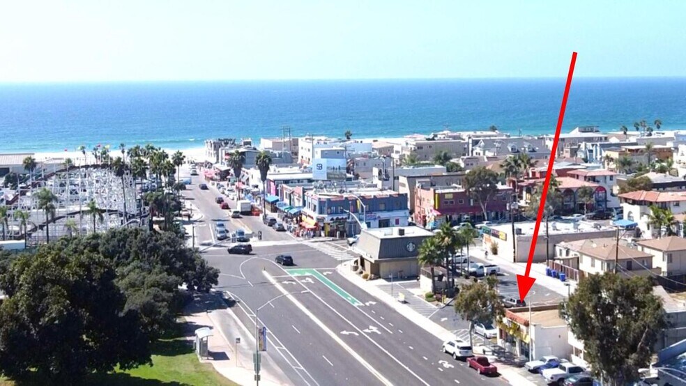 More Photos Of 826 W Mission Bay Dr, San Diego Freestanding For Lease