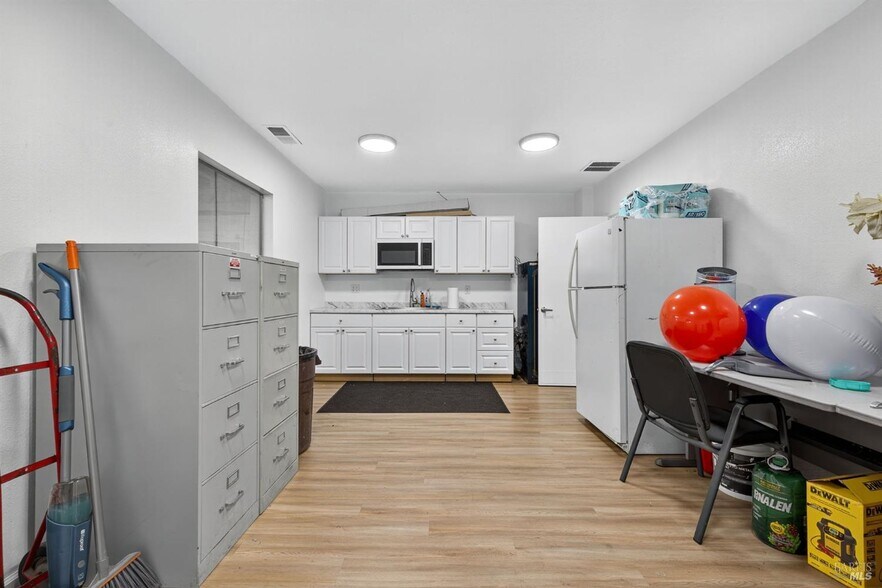 More Photos Of 3110 Santa Rosa Ave, Santa Rosa Auto Dealership For Sale