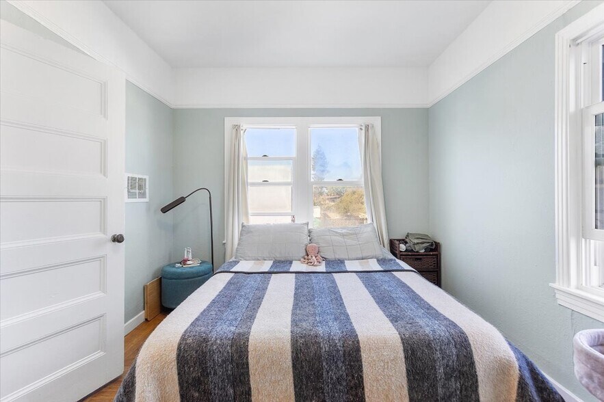 More Photos Of 3110 California St, Berkeley Multifamily For Sale