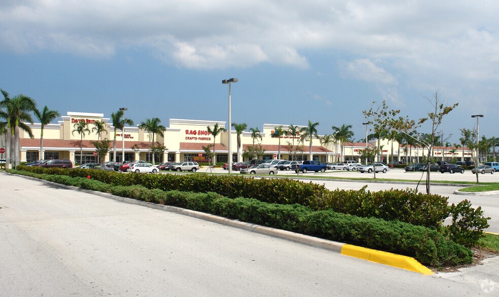 More Photos Of 4294 Okeechobee Blvd, West Palm Beach Storefront For Lease