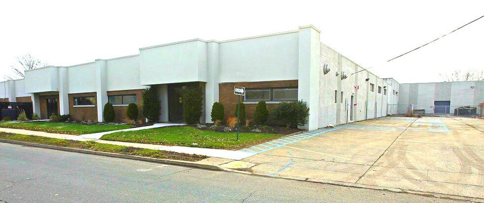 More Photos Of 101 Industrial Ave, Little Ferry Warehouse For Lease