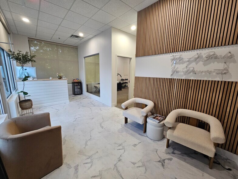 More Photos Of 3960 Old Milton Pky, Alpharetta Storefront Retail Office For Lease