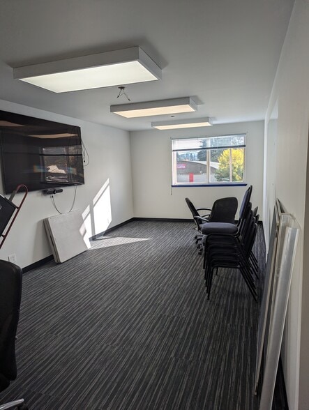 More Photos Of 7224 44th Ave NE, Marysville Manufacturing For Lease