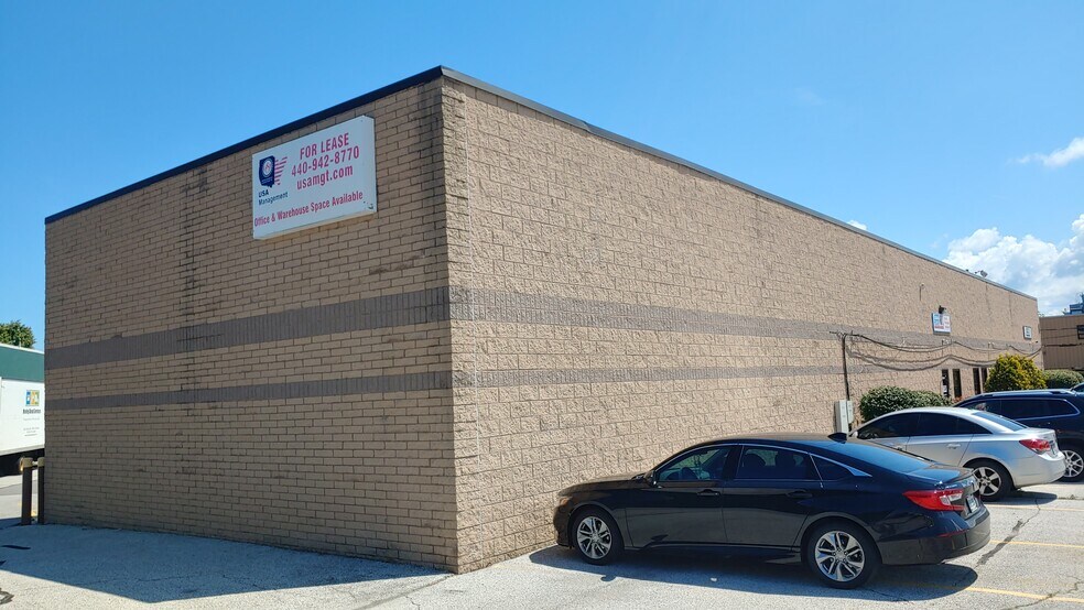 More Photos Of 35160 Topps Industrial Pky, Willoughby Flex For Lease