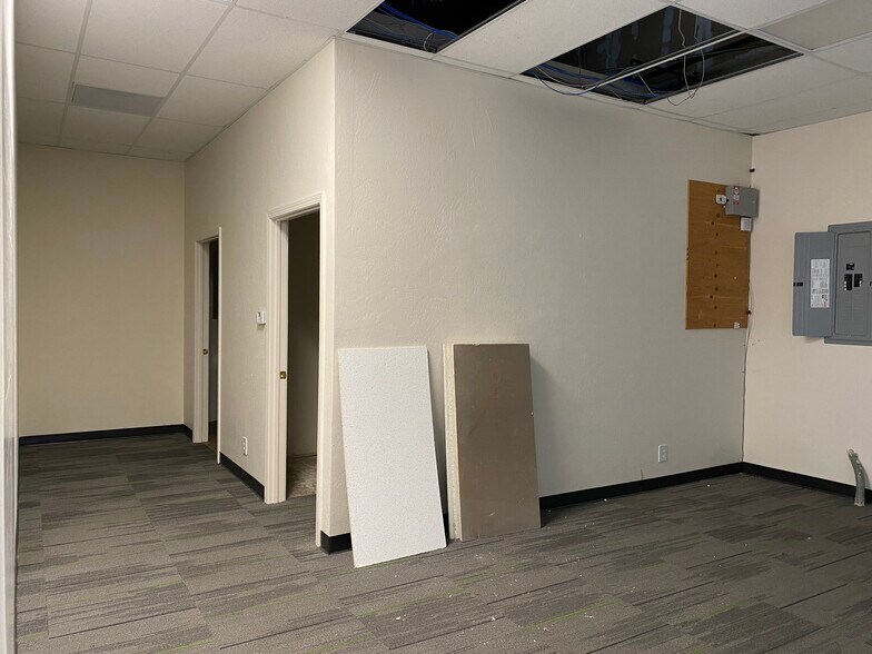 More Photos Of 2590 S Bascom Ave, San Jose Unknown For Lease