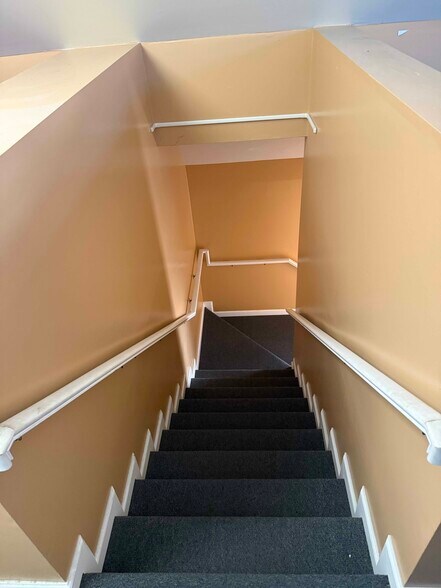 More Photos Of 256 San Jose St, Salinas Medical For Lease