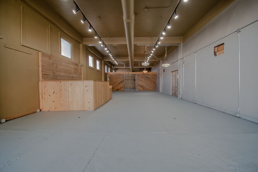 More Photos Of 322 E Don Tyler Ave, Dewey Storefront For Sale