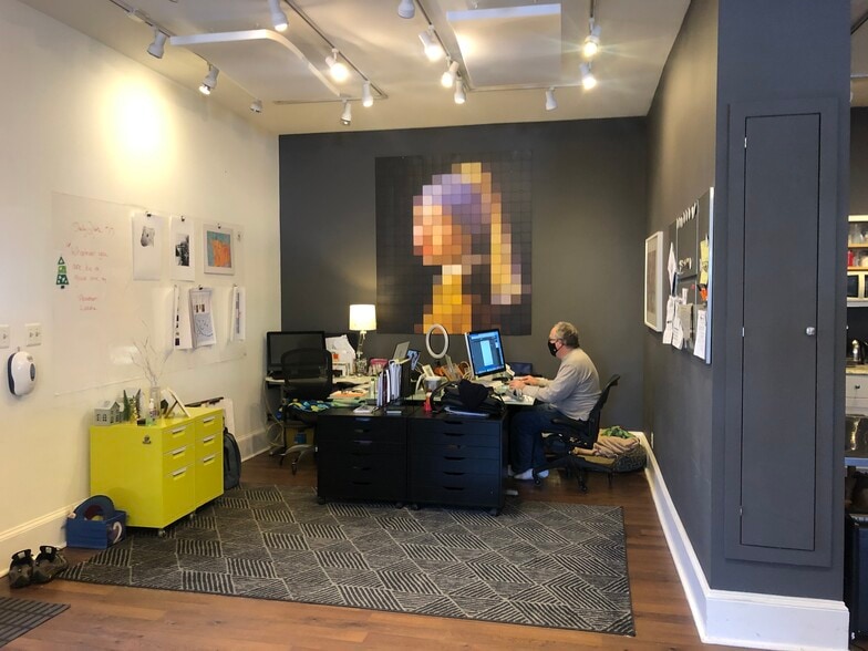 More Photos Of 893-895 Penn St, Bryn Mawr Storefront Retail Residential For Lease