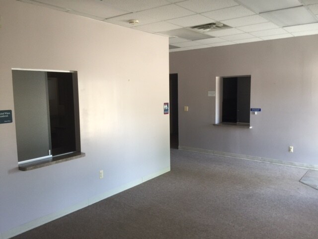 More Photos Of 27500 Hoover Rd, Warren Medical For Lease
