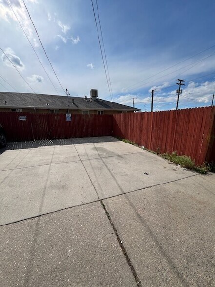 More Photos Of 3698 N Glencoe St, Denver Apartments For Sale