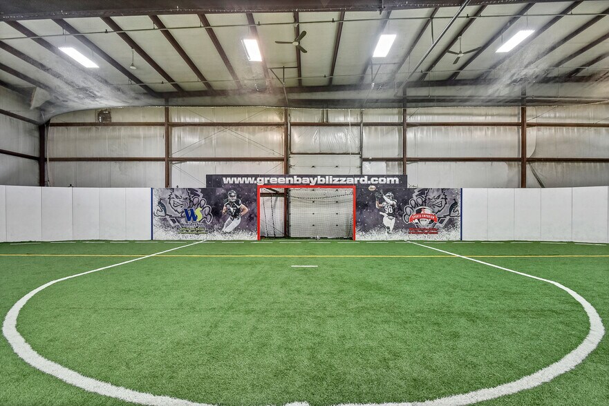 More Photos Of 1856 Nimitz Dr, De Pere Distribution For Lease
