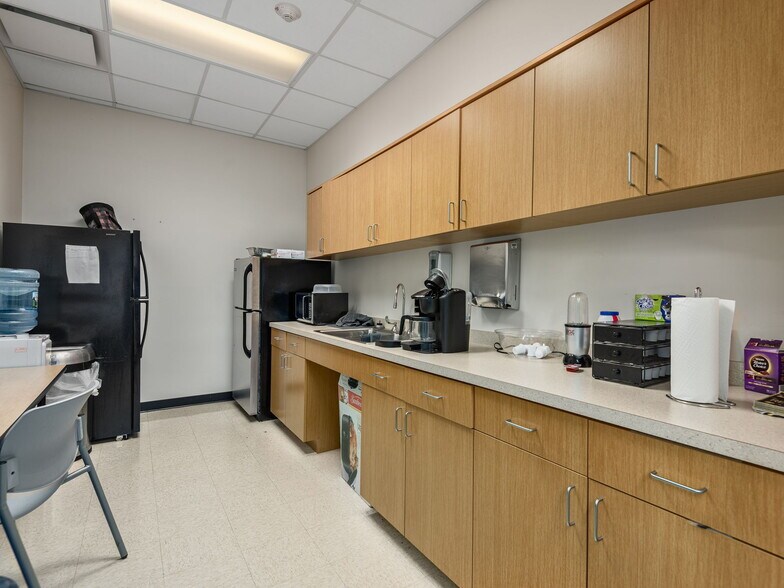 More Photos Of 275 Mcdowell St, Asheville Medical For Sale