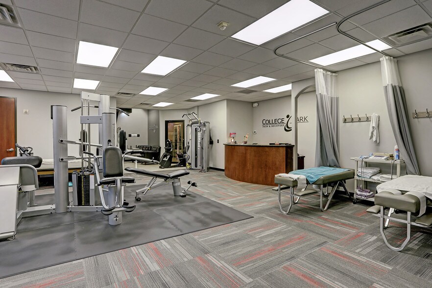 More Photos Of 3115 College Park Dr, Conroe Medical For Lease