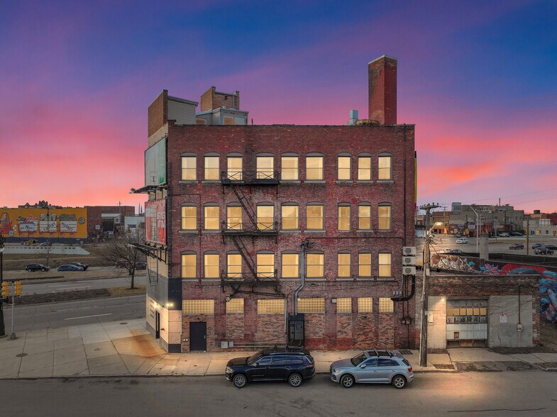 More Photos Of 1528 Gratiot Ave, Detroit Apartments For Sale