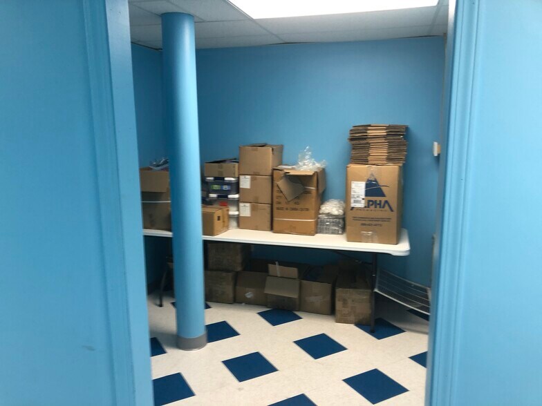 More Photos Of 1206 Quarrier St, Charleston Office For Lease