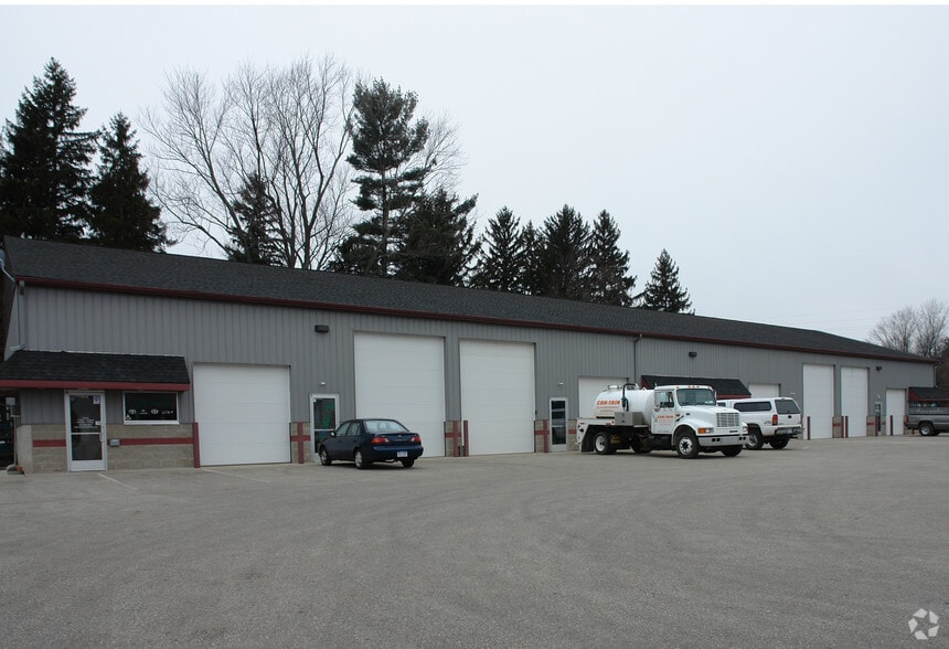 More Photos Of 10694-10702 Chicago Dr, Zeeland Warehouse For Lease