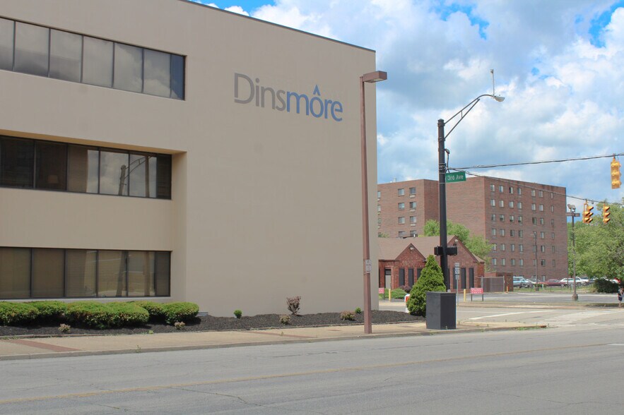 More Photos Of 611 3rd Ave, Huntington Office For Sale