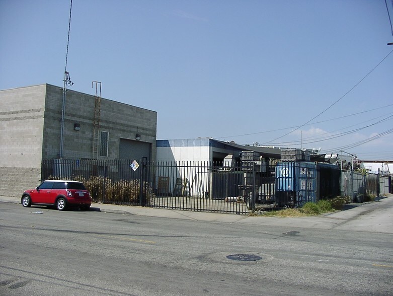 More Photos Of 1501 W 14th St, Long Beach Warehouse For Lease