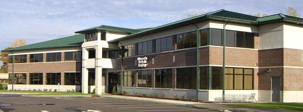 More Photos Of 3640 Talmage Cir, Vadnais Heights Office For Lease