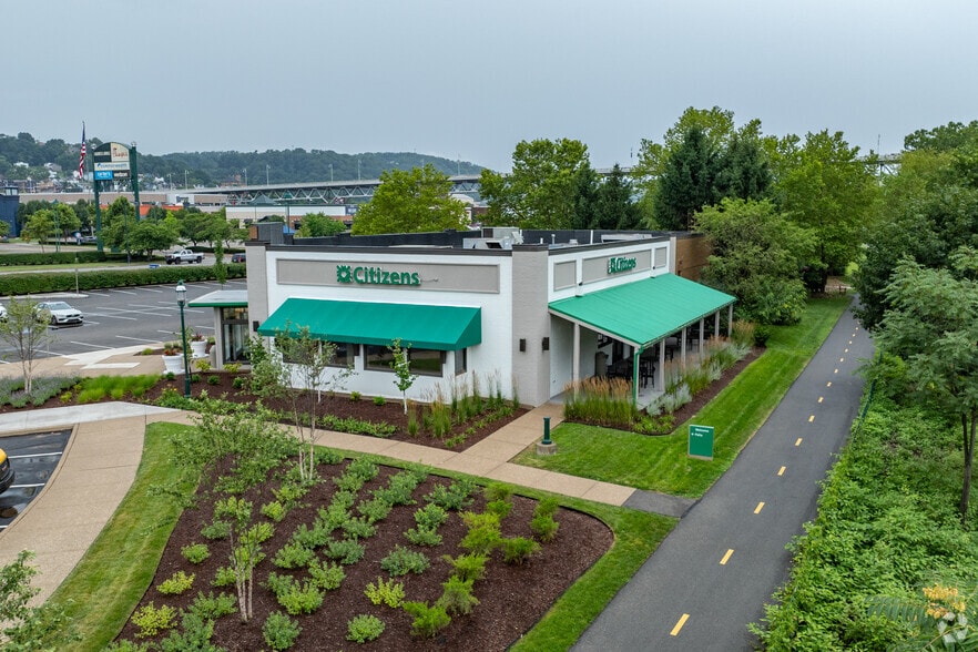 More Photos Of 205 E Waterfront Dr, Homestead Bank For Lease