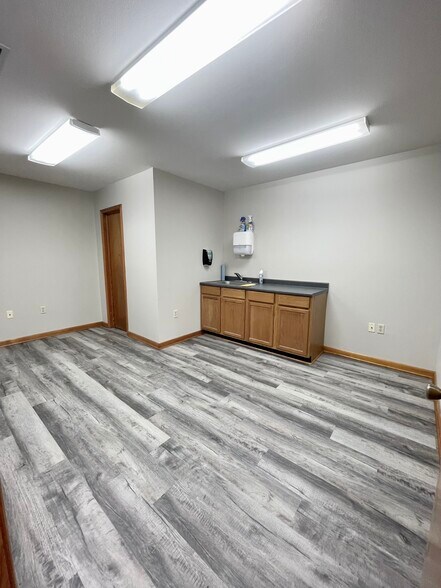 More Photos Of 160 N Hollywood Rd, Houma Loft Creative Space For Sale