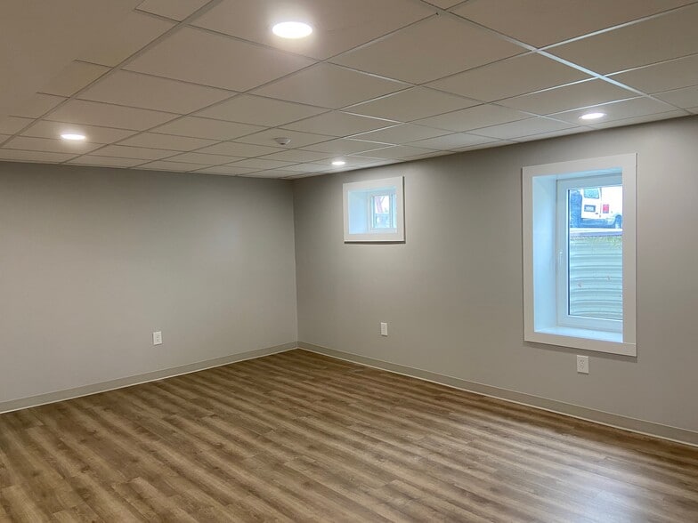 More Photos Of 909 S Main St, Bel Air Office For Lease