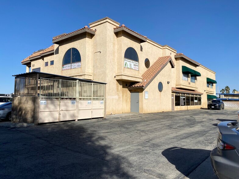 More Photos Of 950 E Palmdale Blvd, Palmdale Loft Creative Space For Sale