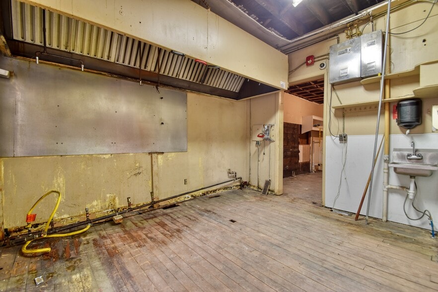 More Photos Of 47 W Main St, Geneva Storefront Retail Residential For Sale