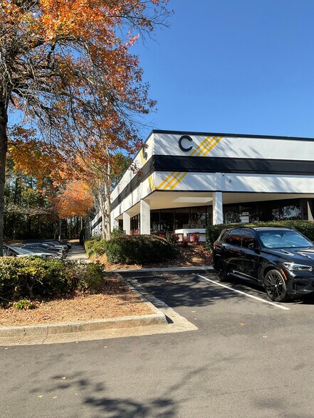 More Photos Of 2700 Northeast Expy, Atlanta Unknown For Lease