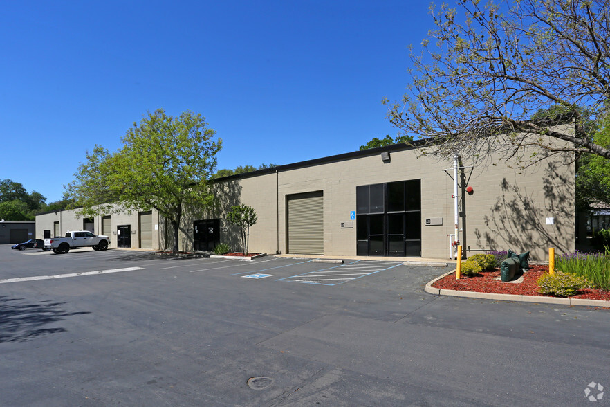 Primary Photo Of 5859 Rosebud Ln, Sacramento Warehouse For Lease