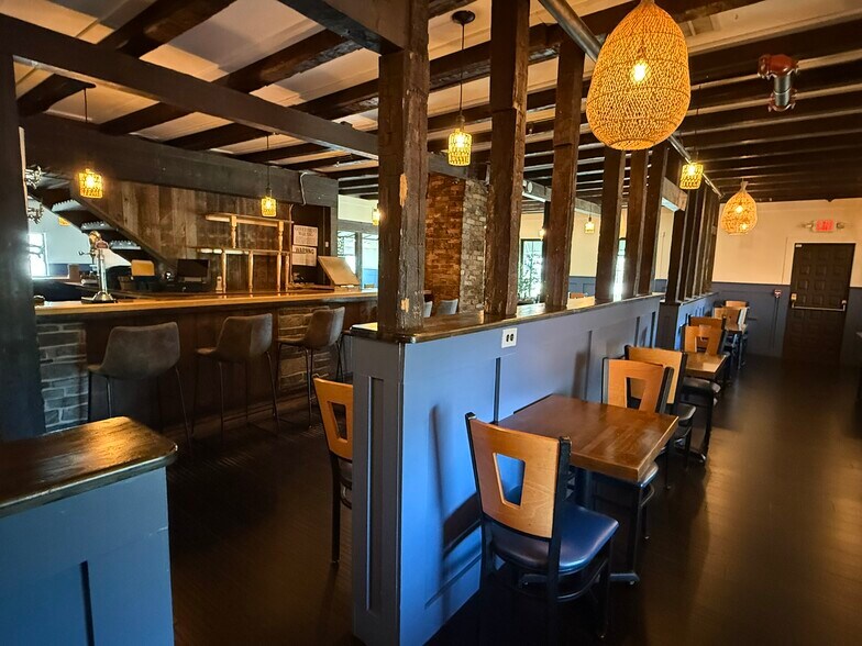 More Photos Of 810 Center St, Lewiston Restaurant For Sale